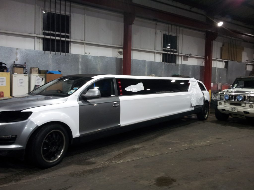 Audi Q8 Limo mid wrap